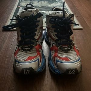 Balenciaga size 42/9, red, blue and grey